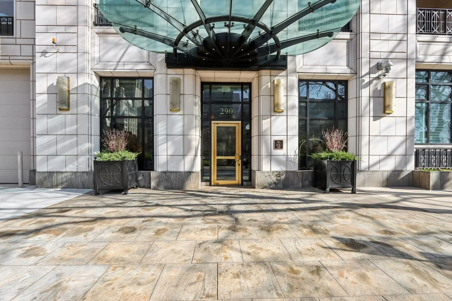 840 N Lake Shore Dr, Unit 2001