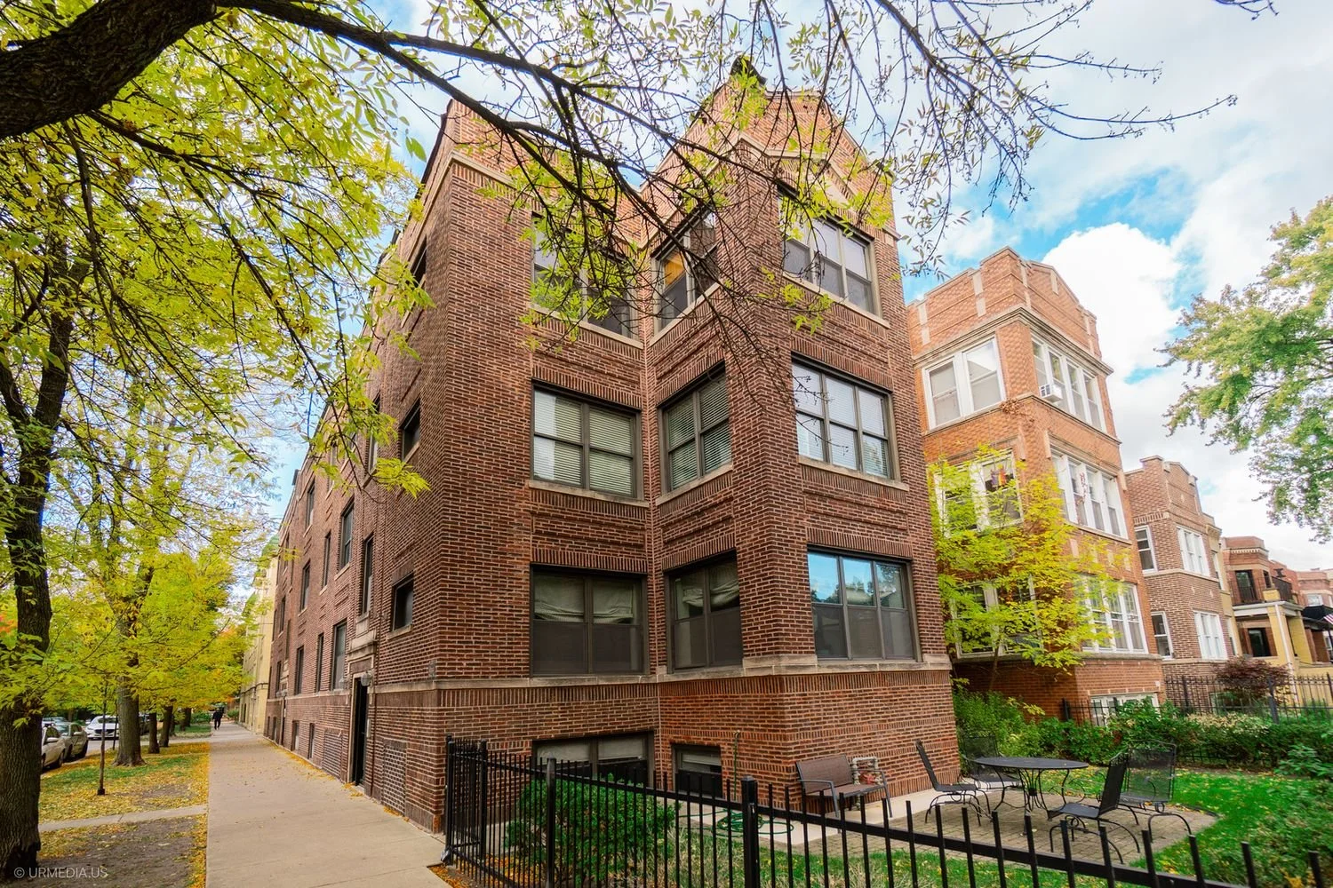 2608 W Leland Ave, #3