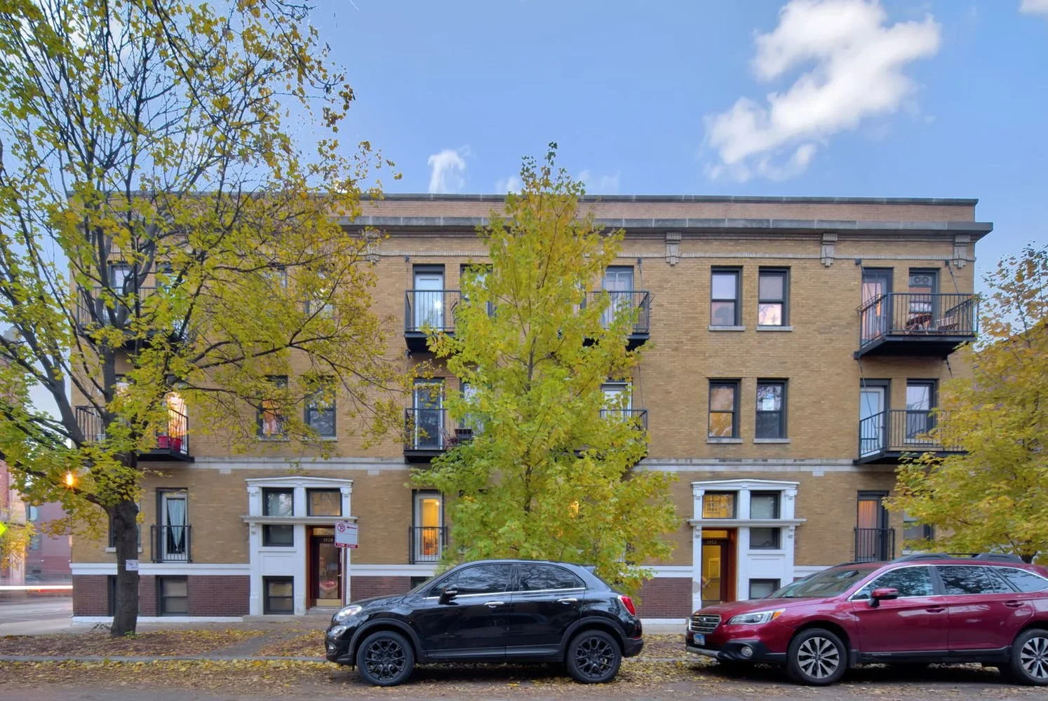 1958 W Byron St, #1