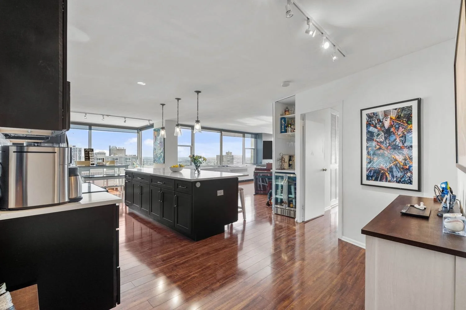 4250 N Marine Dr, Unit 2416