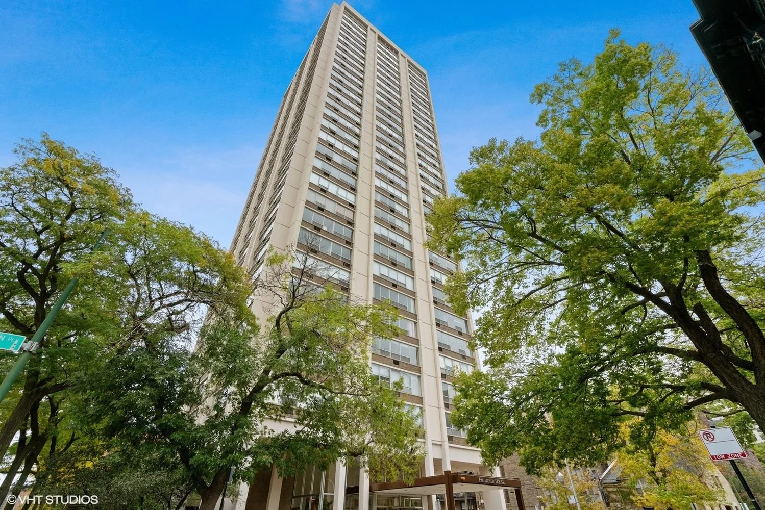 70 W Burton Pl, Unit 2905F